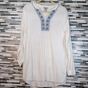 Bass L Vintage 100% Cotton White Pullover Sleepwear Tunic Vneck  Blue Embroidery